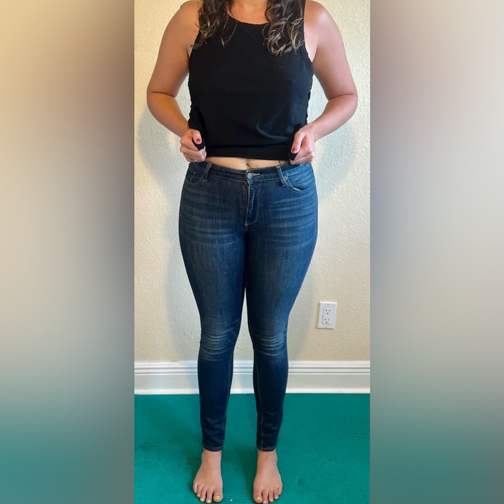 Lucky Brand Skinny Jeans / Size 4 / Size 27 / Regular Length